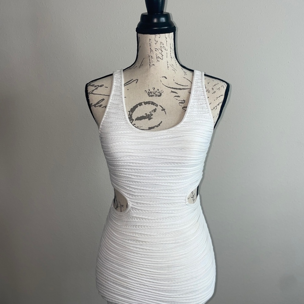 Mini White Bodycon Bebe.